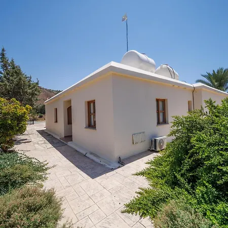 Secret Oasis Villa Ladania Coral Bay Exterior photo