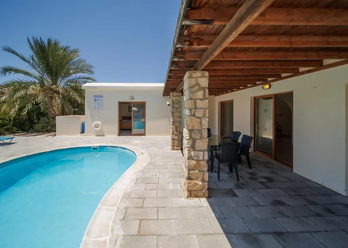 Secret Oasis Villa Ladania